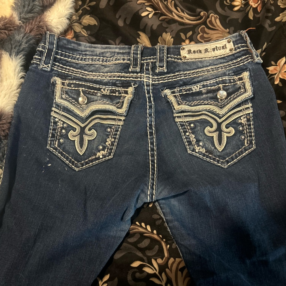 Rock revivals women’s size‎ 29 “Kai” easy skinny jean